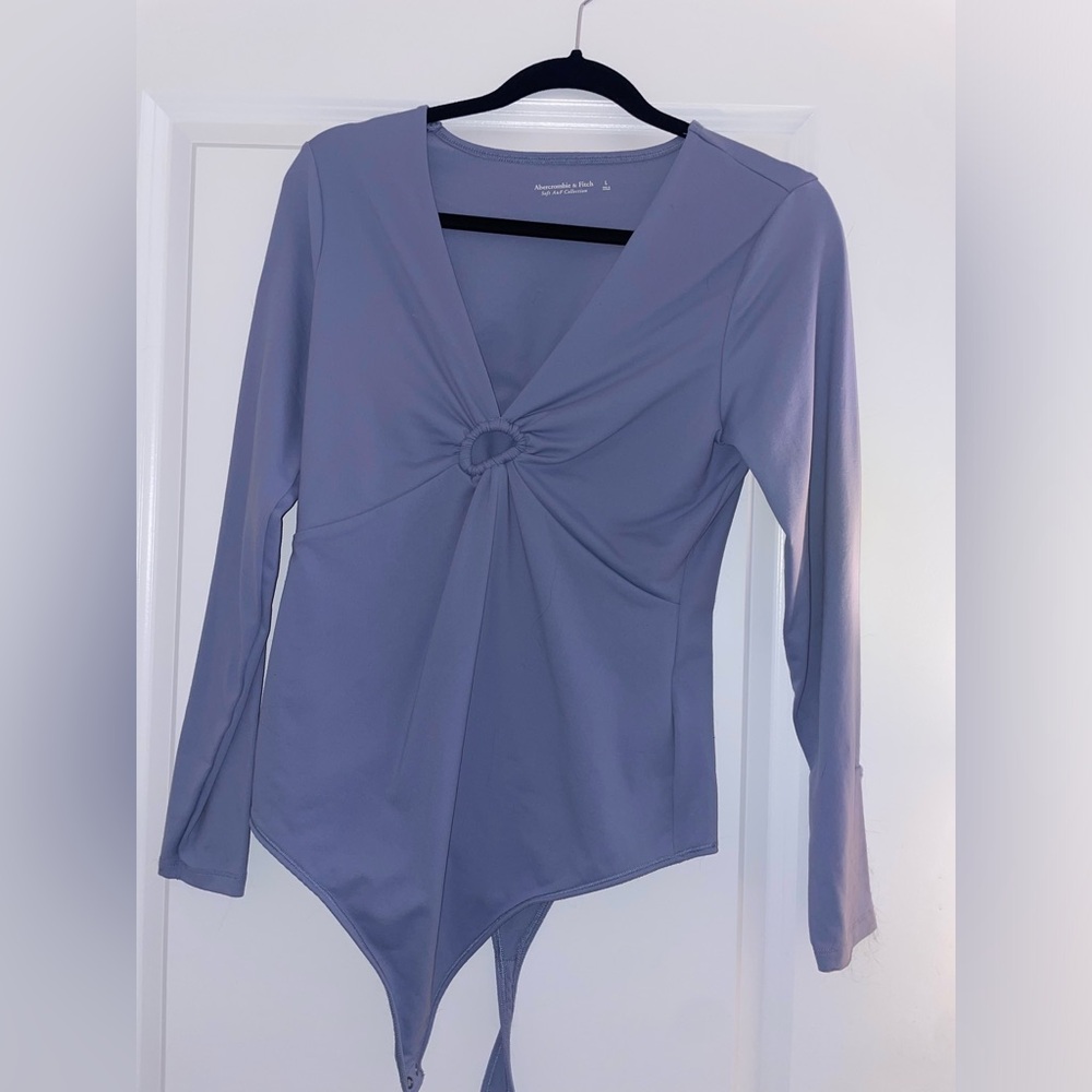 Abercrombie & Fitch Long Sleeve Key-Hole Bodysuit - Size Large